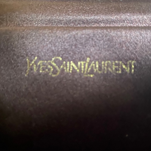 SOLD ✨ YSL Belle de Jour Large Patent Clutch - Picture 8 of 10